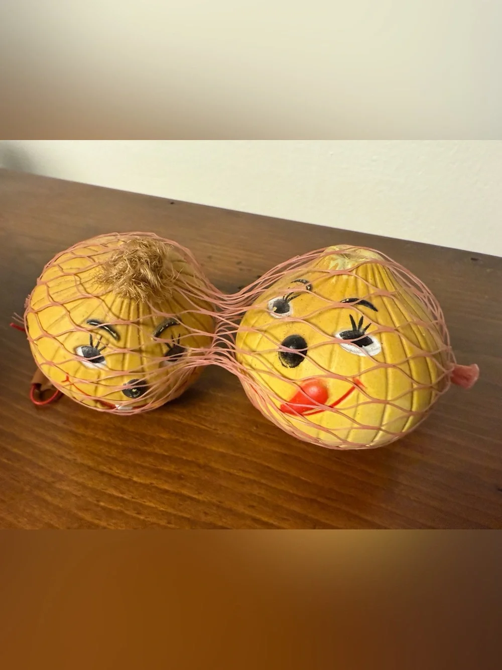 Vtg Anthropomorphic 1981 Giftco Plastic Onion Salt & Pepper Shakers Set